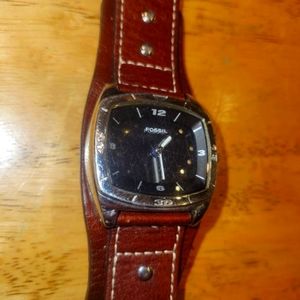 Fossil watch w leather band